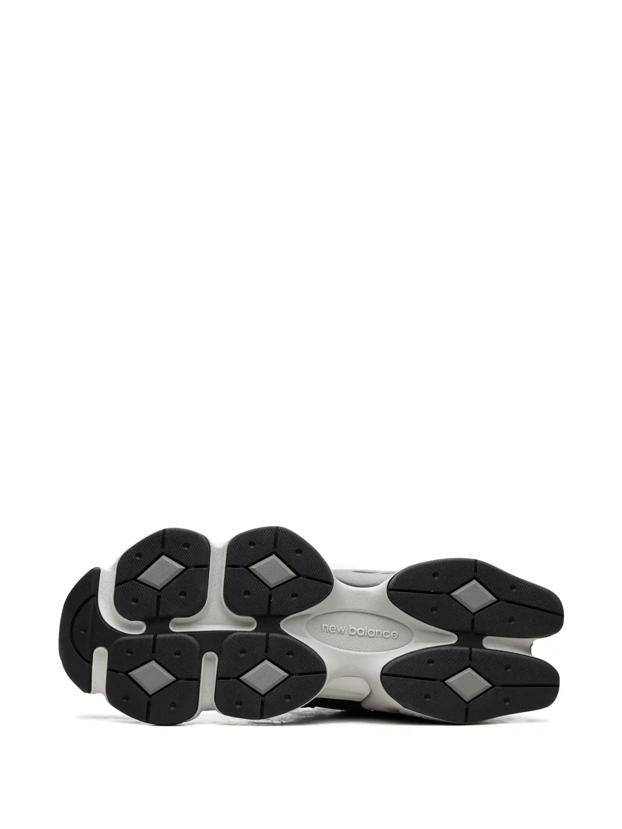 New Balance   90/60 "Dark Grey" sneakers
