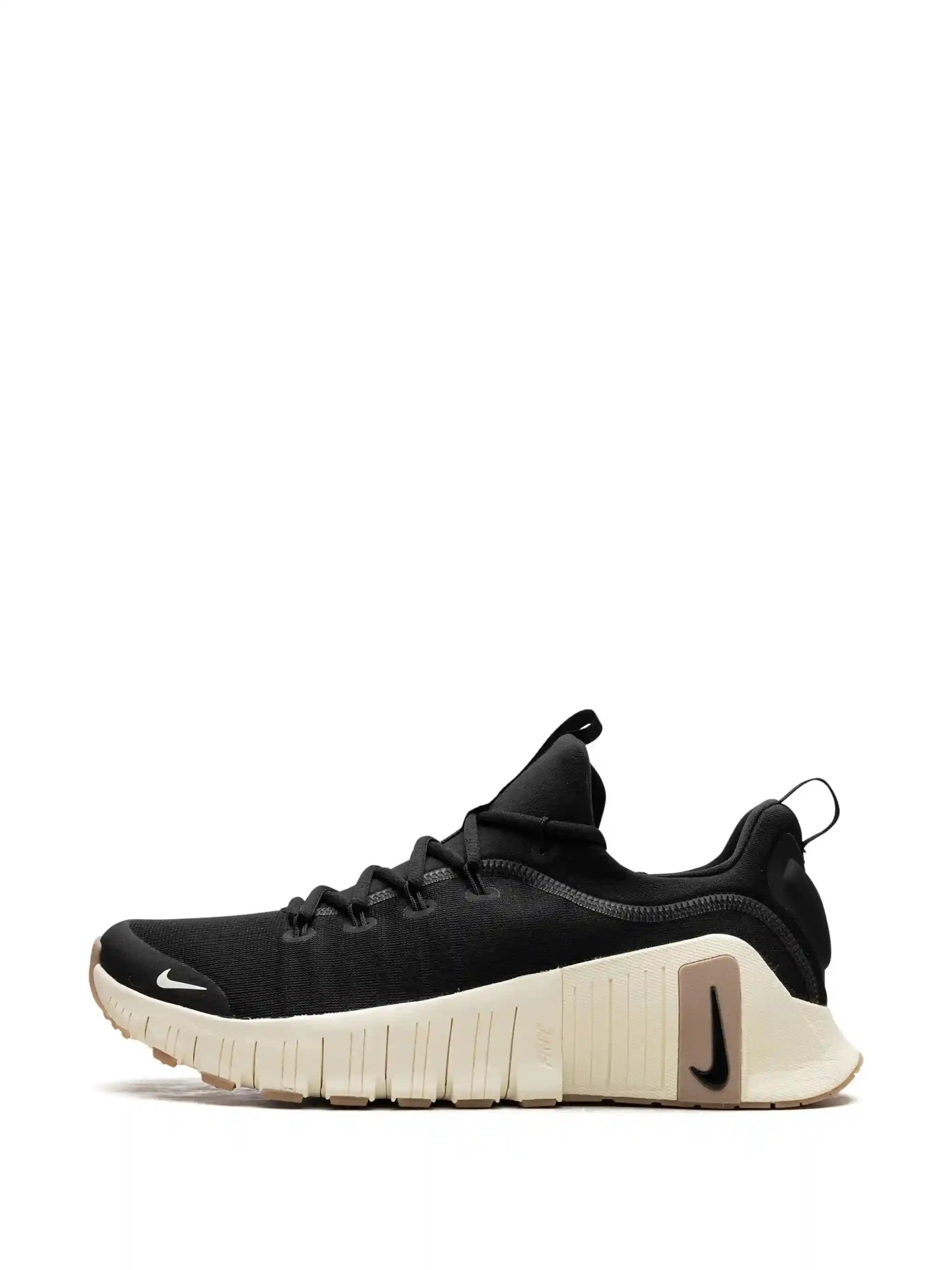 Nike Free Metcon 6 "Black Gum/Light Brown" sneakers