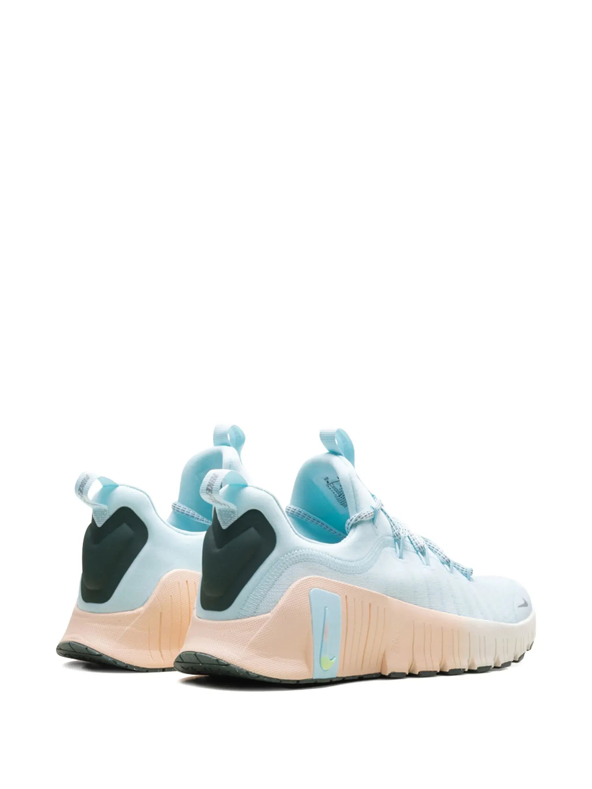 Free Metcon 6 Premium "Glacier Blue/Washed Coral/Vintage Green/Metallic Silver" sneakers