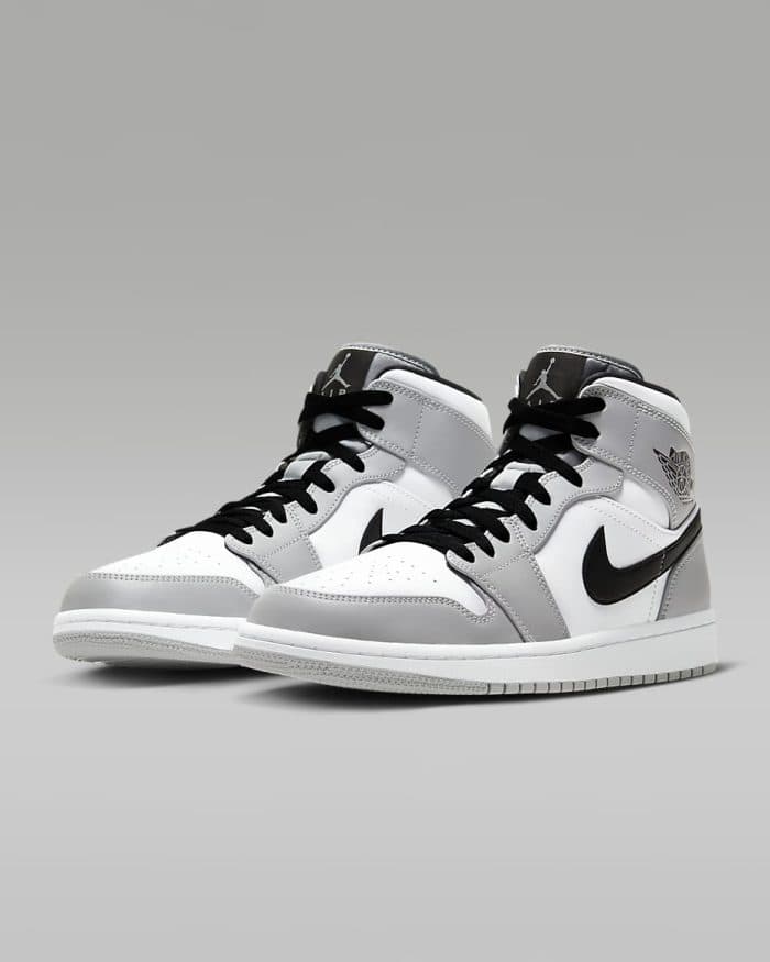 Nike Air Jordan 1 Retro – “Light Smoke Grey”